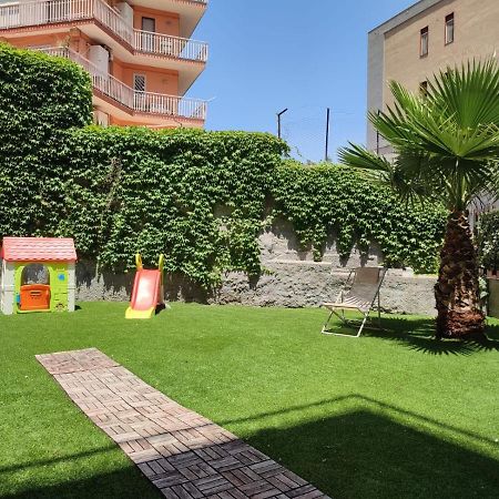 Appartamento Incantevole Con Parcheggio E Giardino Κατάνια Εξωτερικό φωτογραφία