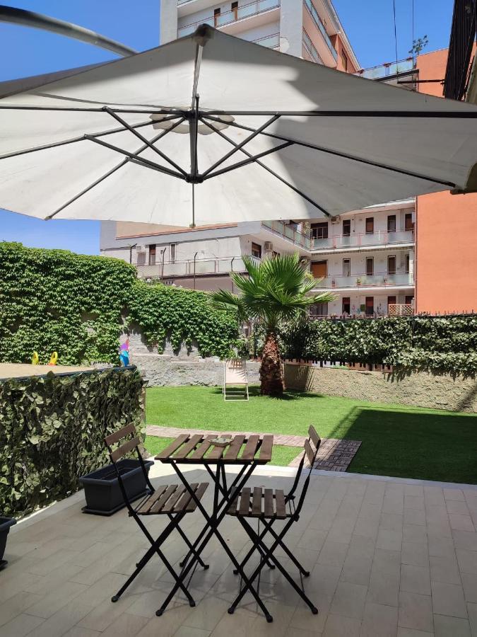 Appartamento Incantevole Con Parcheggio E Giardino Κατάνια Εξωτερικό φωτογραφία